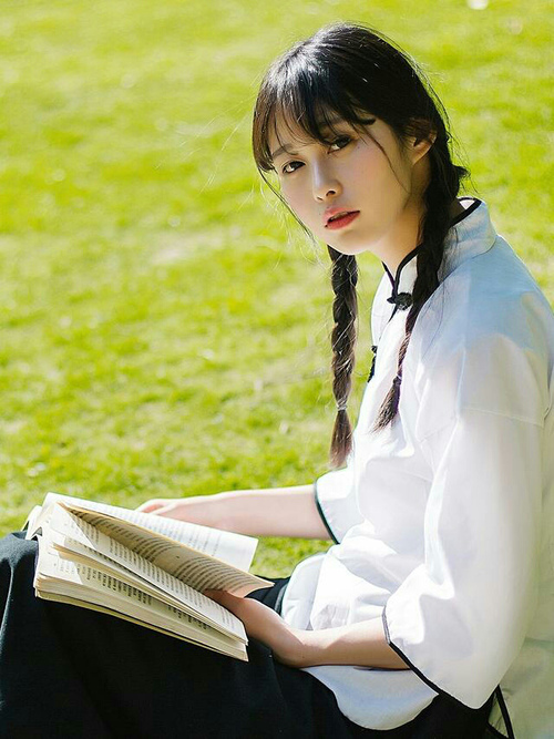 “青训明星教练实战经验丰富，指导少年成长”，青训教练收入