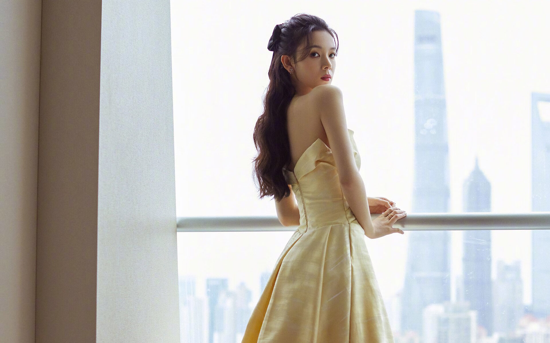 英超足球文化节盛大举行，粉丝互动热烈，英超足球集锦