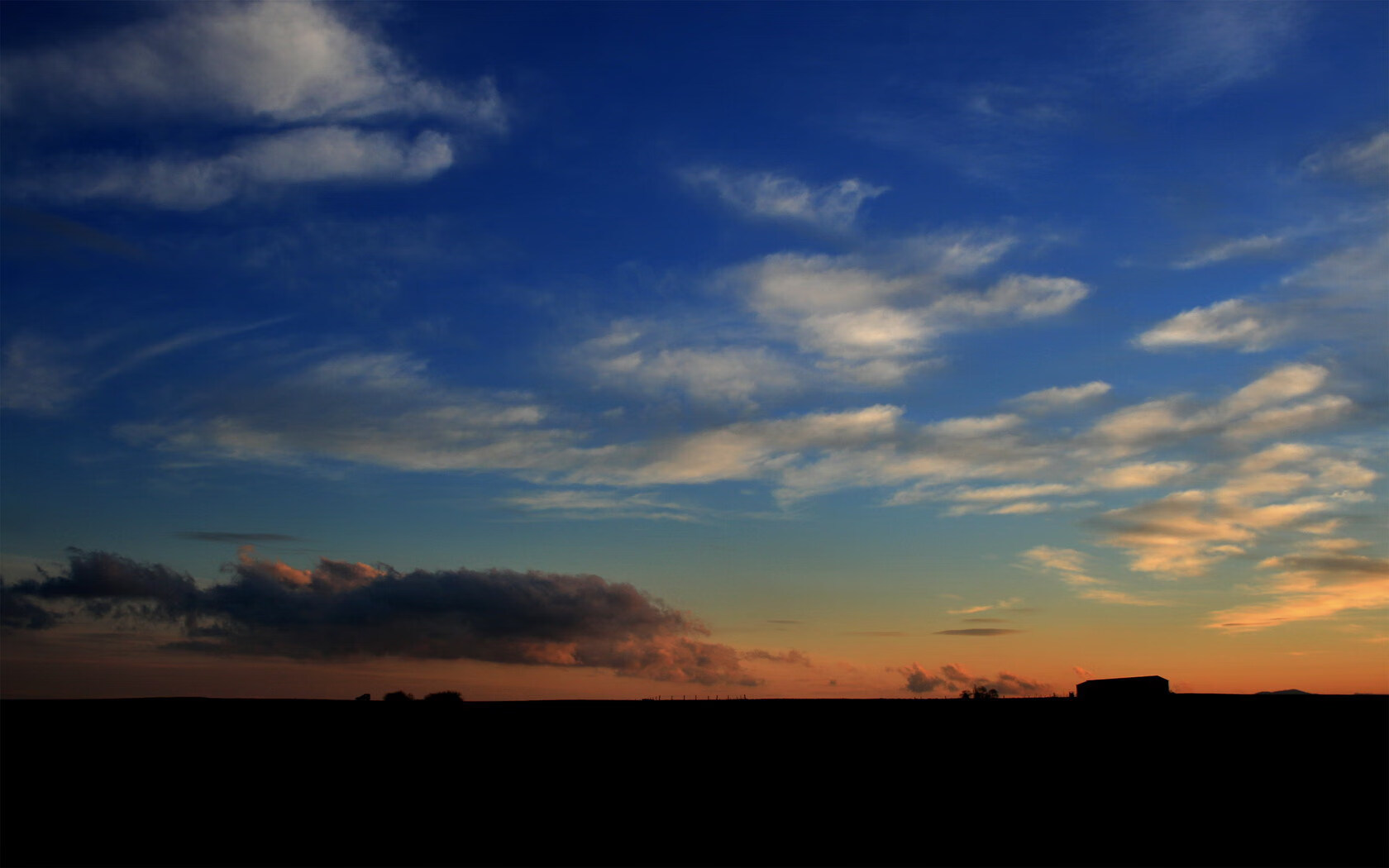 切尔西球员身体对抗胜出,赢得比赛主动权,切尔西对手